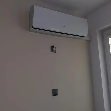 Ramona Guest Apartment: Two-bedroom Apartment Sevlievo