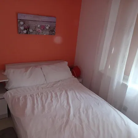 Ramona Guest Apartment: Two-bedroom *
